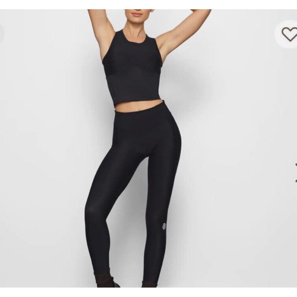 Skims PERFORMANCE LEGGINGS